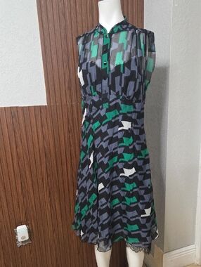 Diane Von Furstenberg Sleeveless Geometric Midi Dress in Green, Navy & Gray